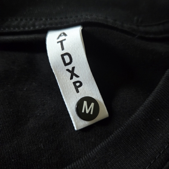 Plum Blossom Embroidered Tee Shirt - Picture 5 of 5